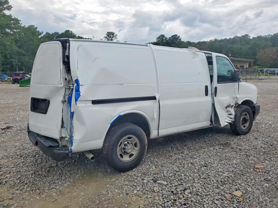 2022 CHEVROLET EXPRESS G2500 3