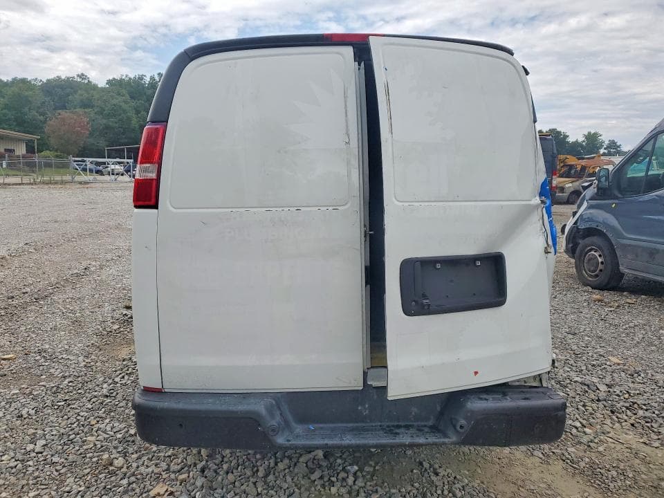 2022 CHEVROLET EXPRESS G2500 6