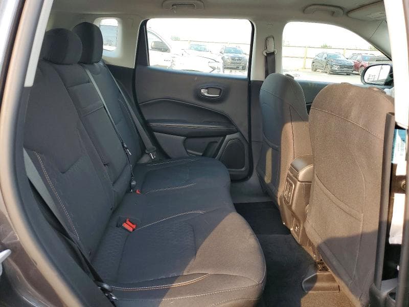 2018 JEEP COMPASS SPORT 11