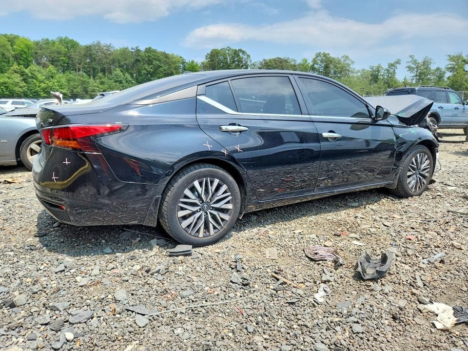 2023 NISSAN ALTIMA SV 3