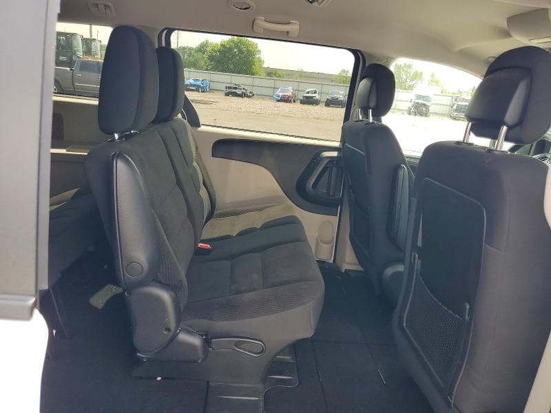 2018 DODGE GRAND CARAVAN SE 11
