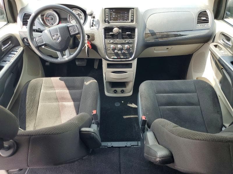 2018 DODGE GRAND CARAVAN SE 8