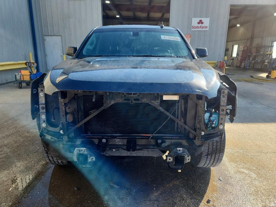 2018 GMC YUKON SLE 5