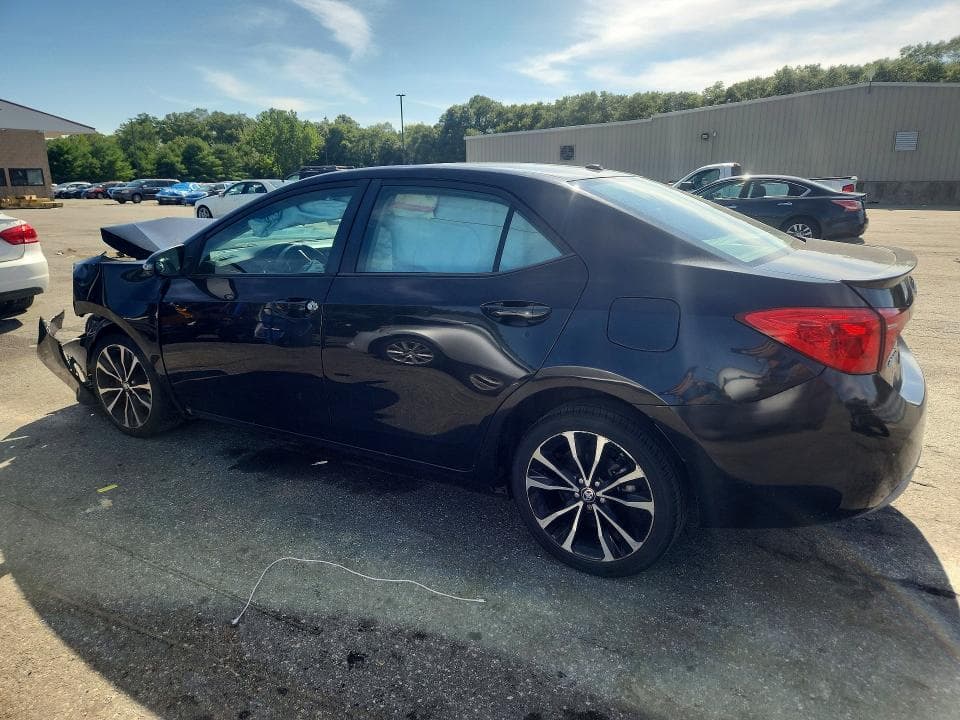 2017 TOYOTA COROLLA SE 2