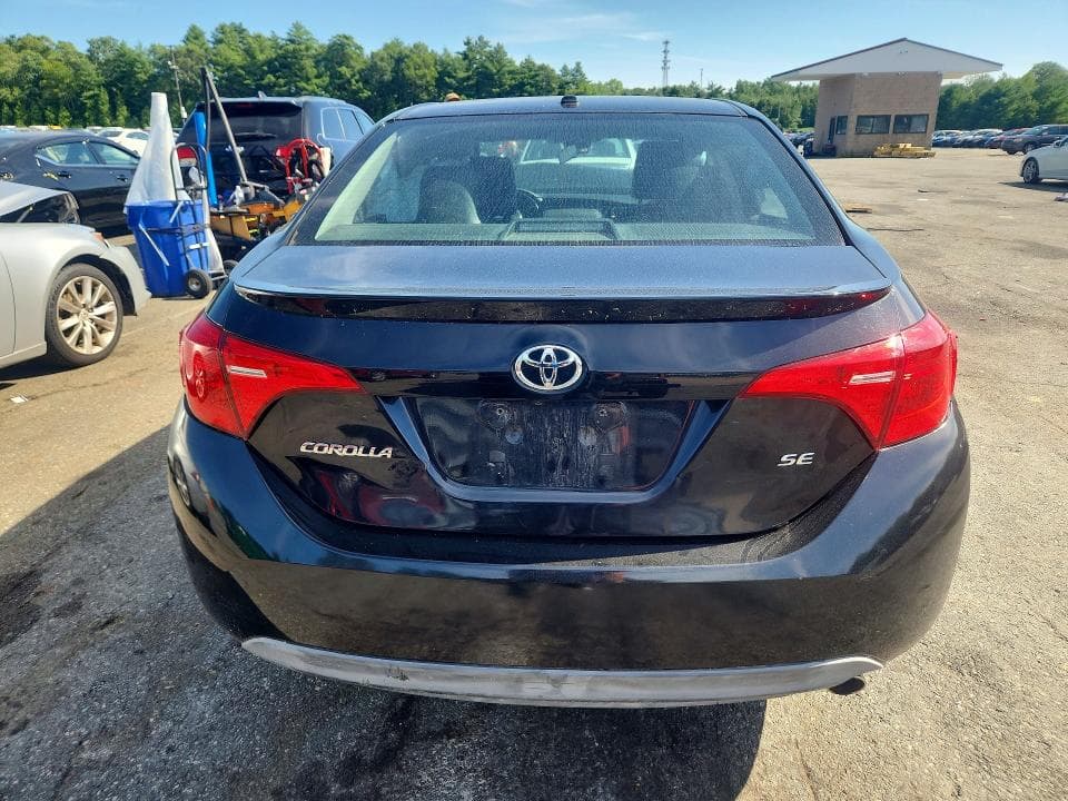2017 TOYOTA COROLLA SE 6