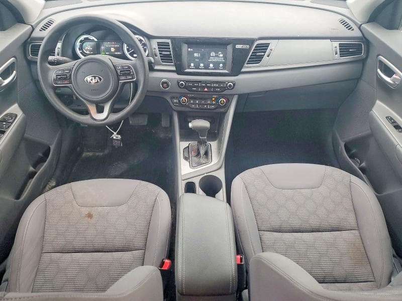 2017 KIA NIRO LX 8
