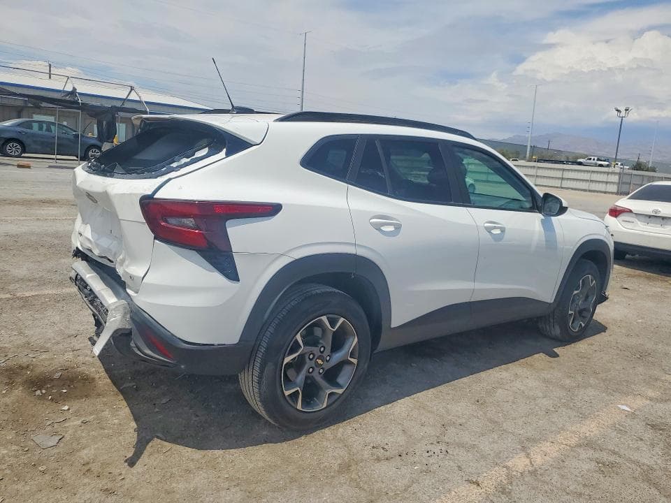 2025 CHEVROLET TRAX 1LT 3