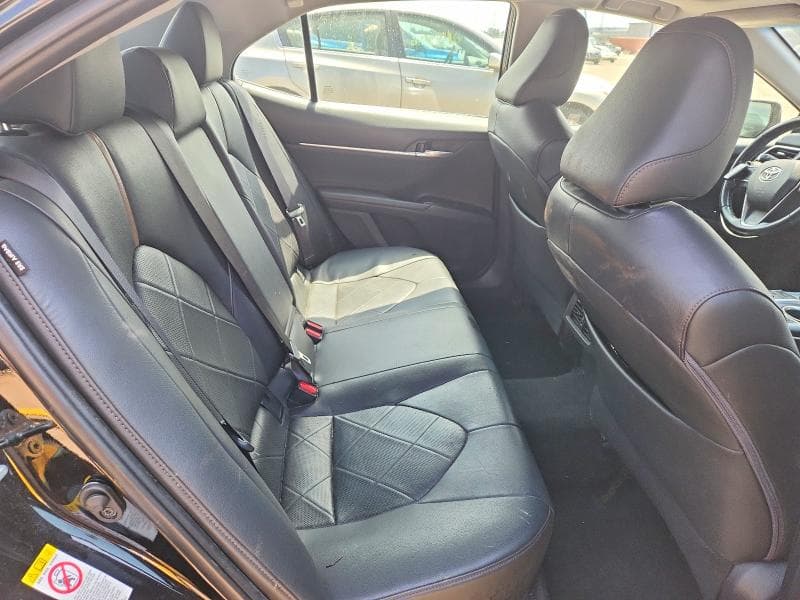 2018 TOYOTA CAMRY XLE 10