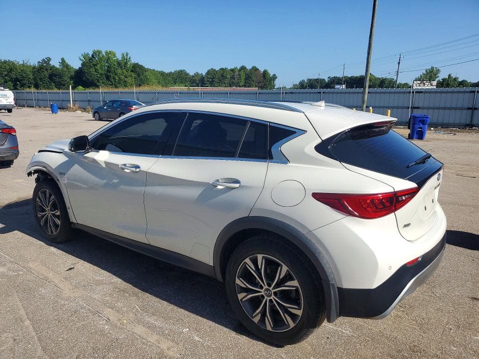 2017 INFINITI QX30 PREMIUM 2