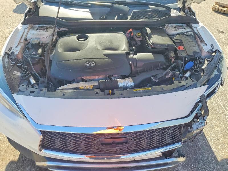 2017 INFINITI QX30 PREMIUM 12