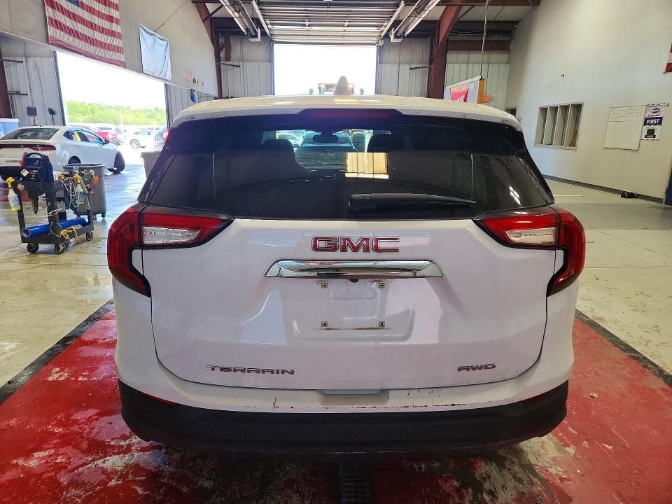 2022 GMC TERRAIN SLE 6