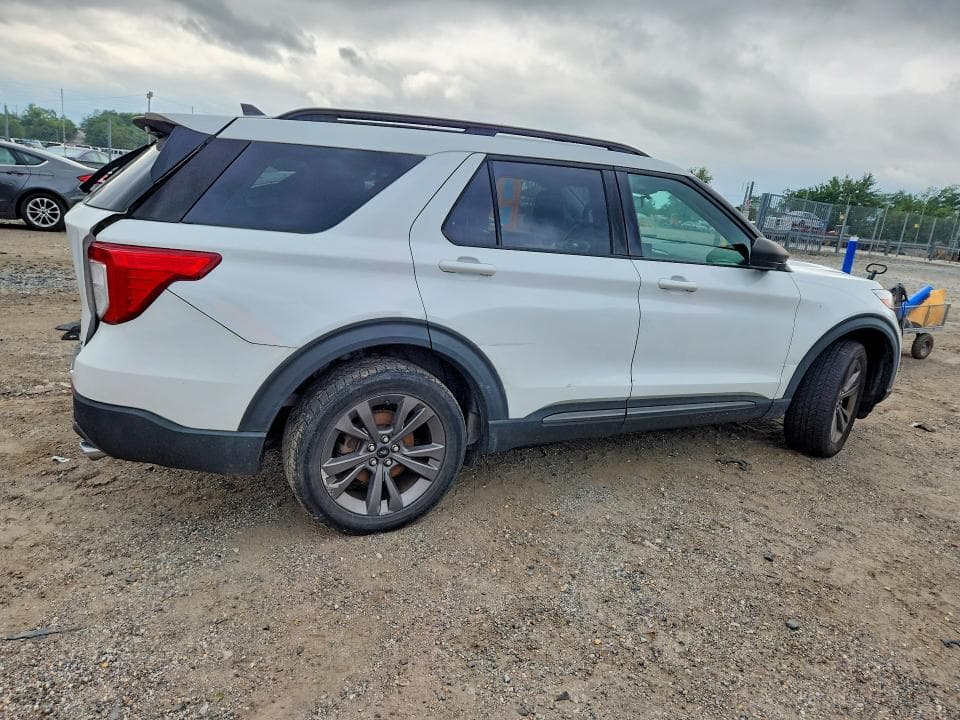 2021 FORD EXPLORER XLT 3