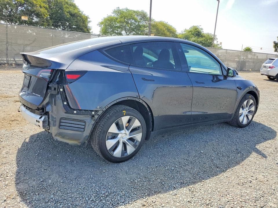 2024 TESLA MODEL Y 3