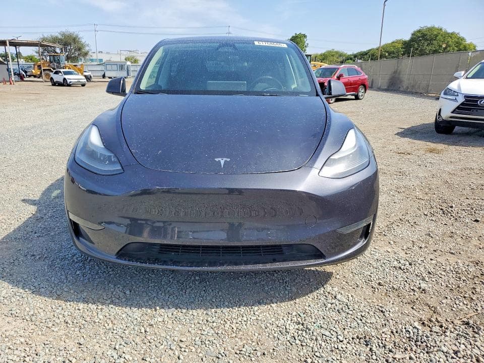 2024 TESLA MODEL Y 5