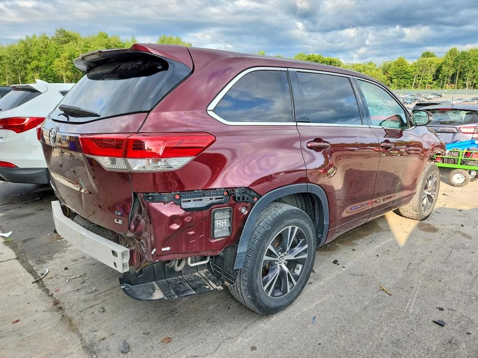 2018 TOYOTA HIGHLANDER LE PLUS 3