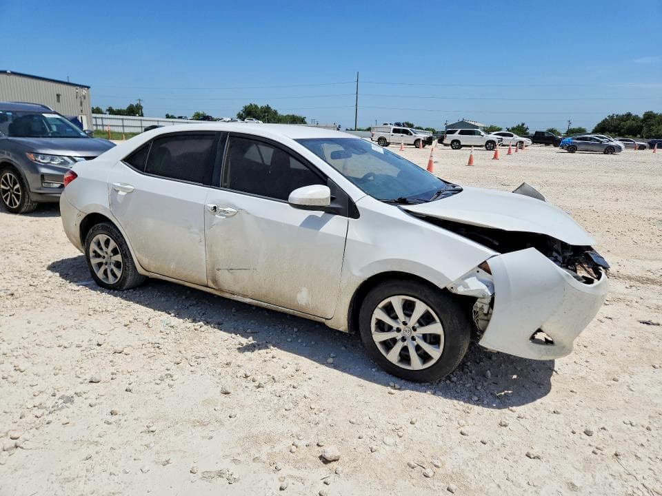 2017 TOYOTA COROLLA LE 4