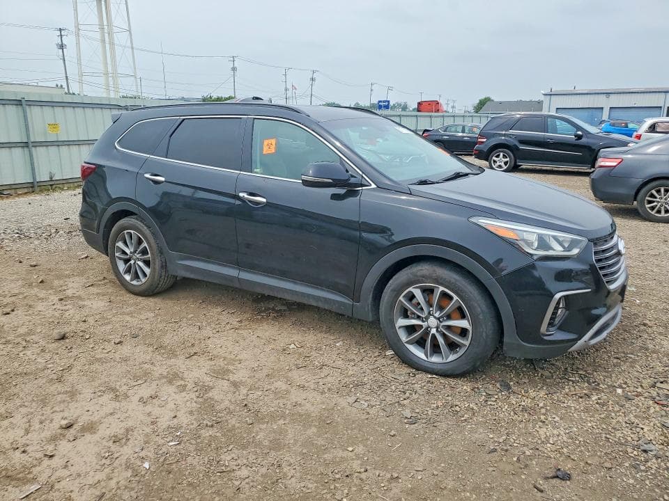 2018 HYUNDAI SANTA FE SE 4