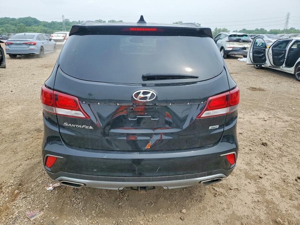 2018 HYUNDAI SANTA FE SE 6