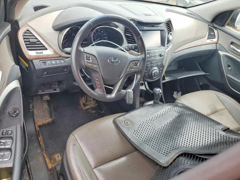 2018 HYUNDAI SANTA FE SE 8