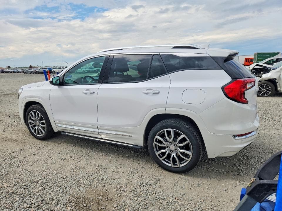 2024 GMC TERRAIN DENALI 2