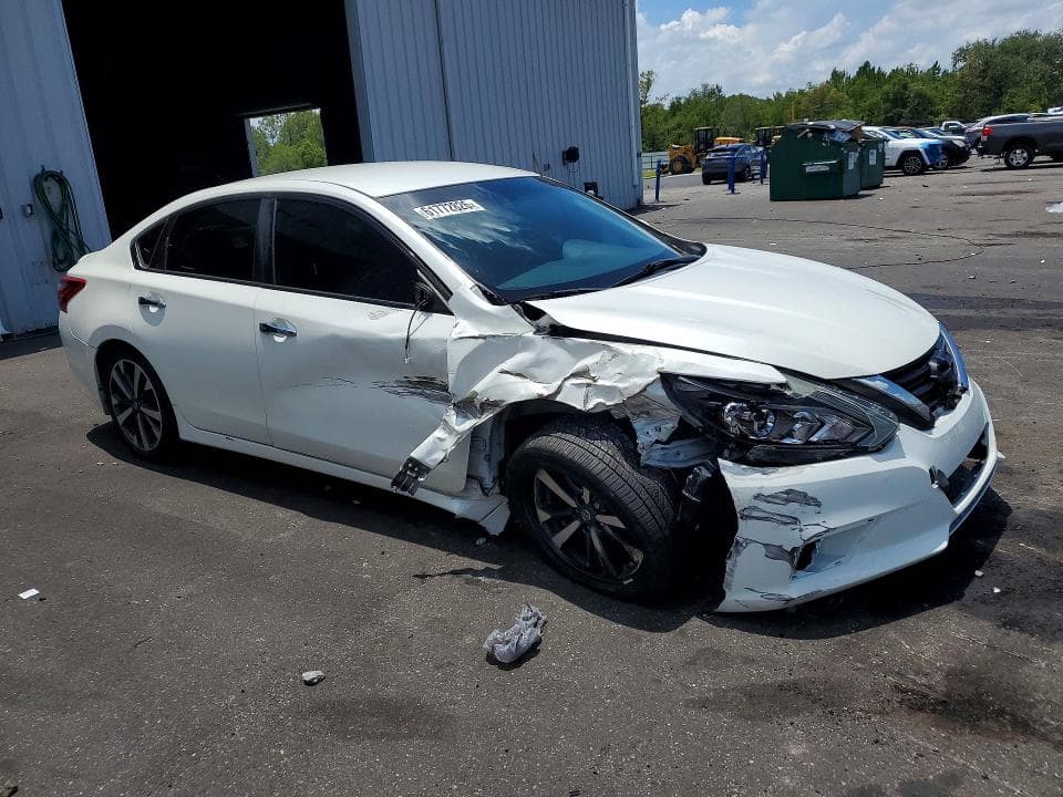 2017 NISSAN ALTIMA 2.5 SR 4