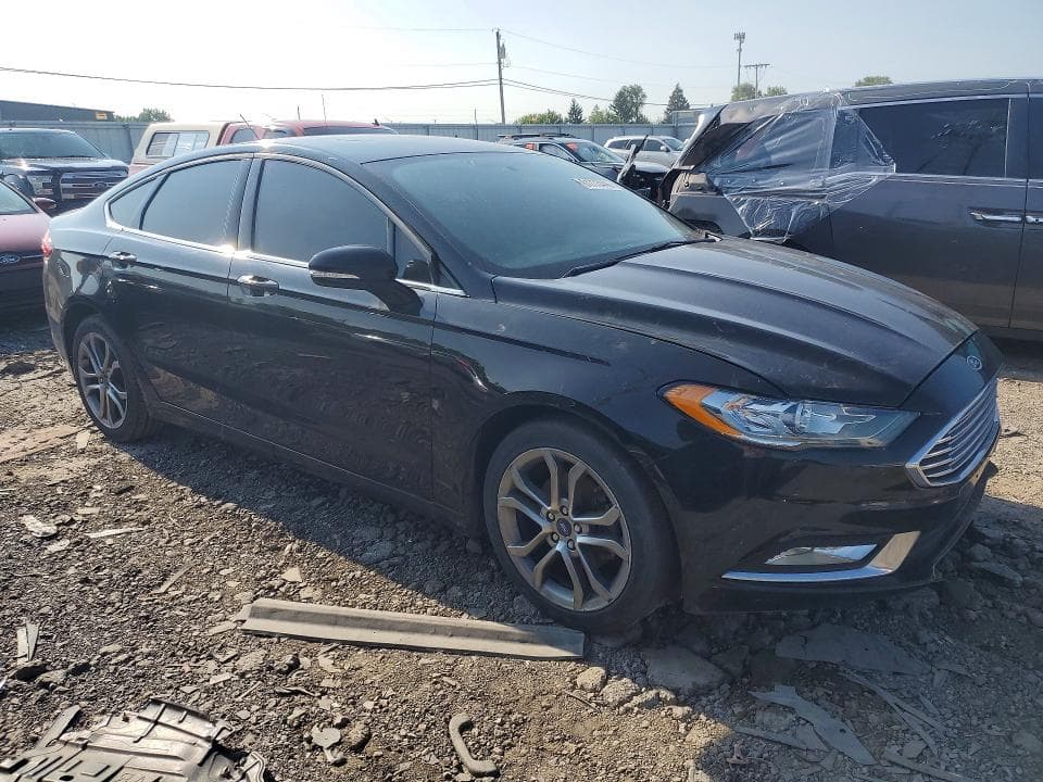 2017 FORD FUSION SE 4