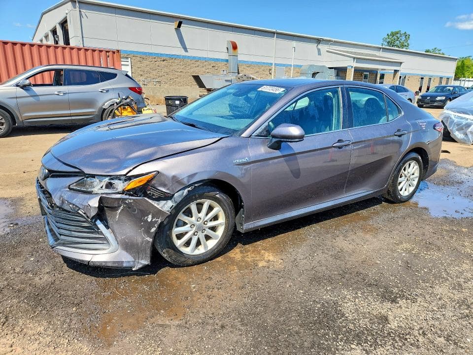 2021 TOYOTA CAMRY LE - 1