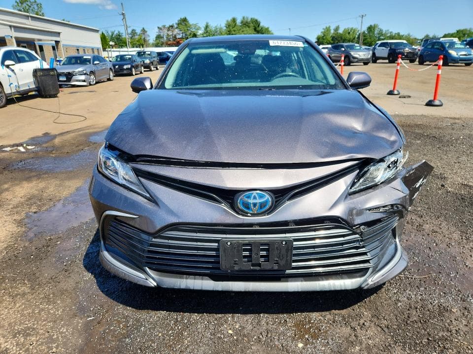 2021 TOYOTA CAMRY LE 5