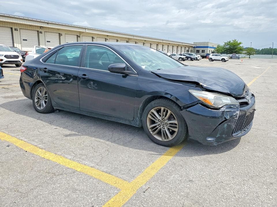 2017 TOYOTA CAMRY SE SE 4