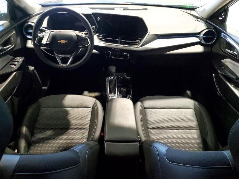 2025 CHEVROLET TRAX 1LT 8