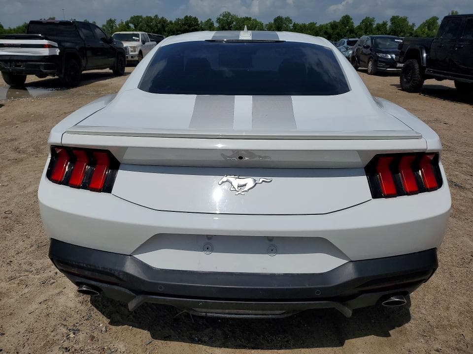 2024 FORD MUSTANG 6