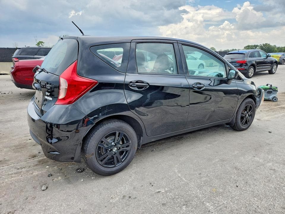 2018 NISSAN VERSA NOTE SV 3