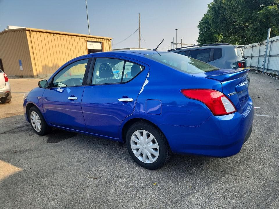 2017 NISSAN VERSA 1.6 SV 2