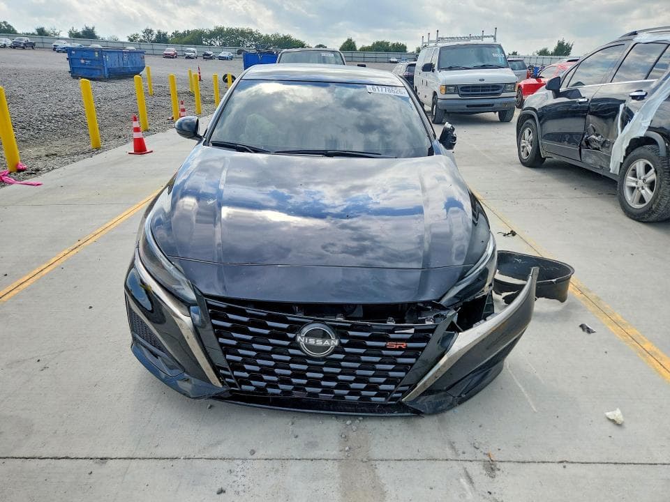 2024 NISSAN ALTIMA SR 5