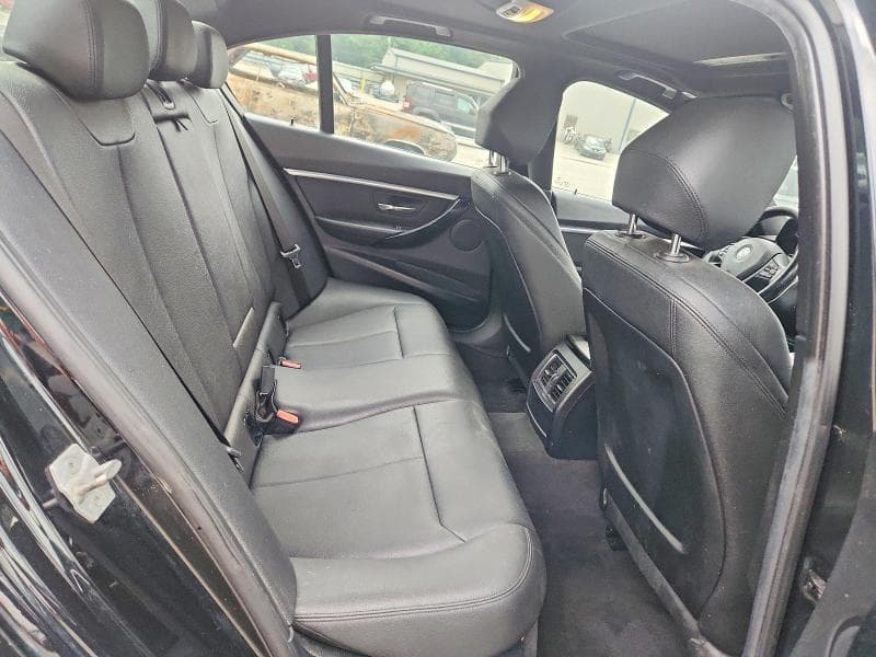 2018 BMW 330 XI 10