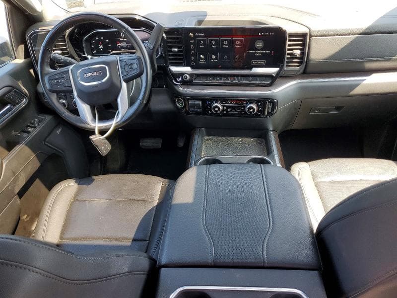 2024 GMC SIERRA K2500 SLT 8