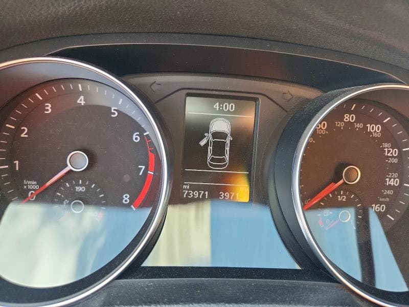 2018 VOLKSWAGEN PASSAT SE 9
