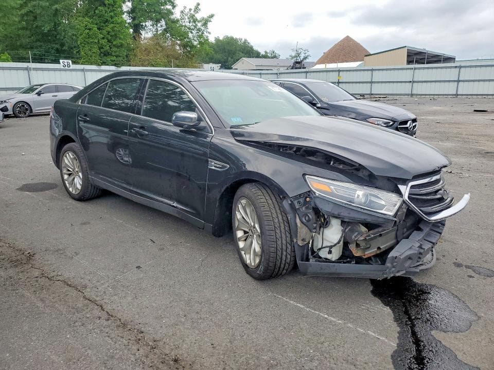 2017 FORD TAURUS LIMITED 4