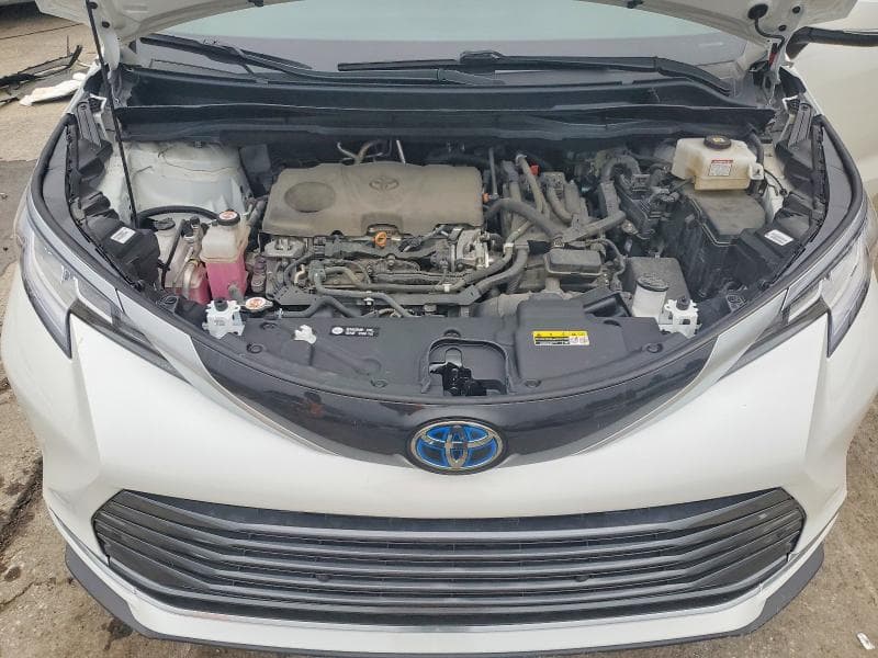 2021 TOYOTA SIENNA LIMITED 7-PASSENGER 12