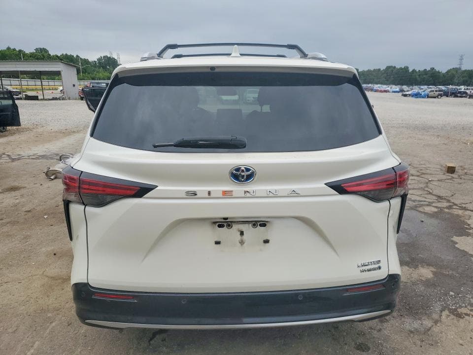 2021 TOYOTA SIENNA LIMITED 7-PASSENGER 6