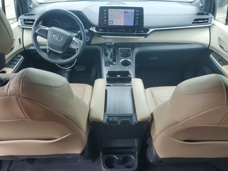 2021 TOYOTA SIENNA LIMITED 7-PASSENGER 8