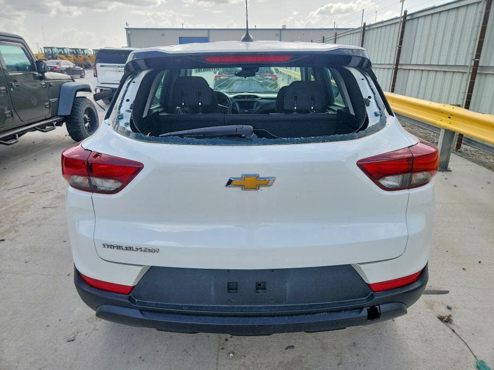 2023 CHEVROLET TRAILBLAZER LS 6