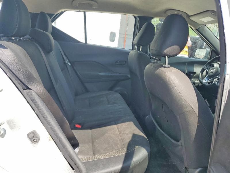 2020 NISSAN KICKS S S 11