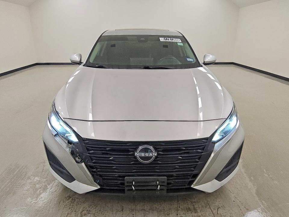 2023 NISSAN ALTIMA SV 5