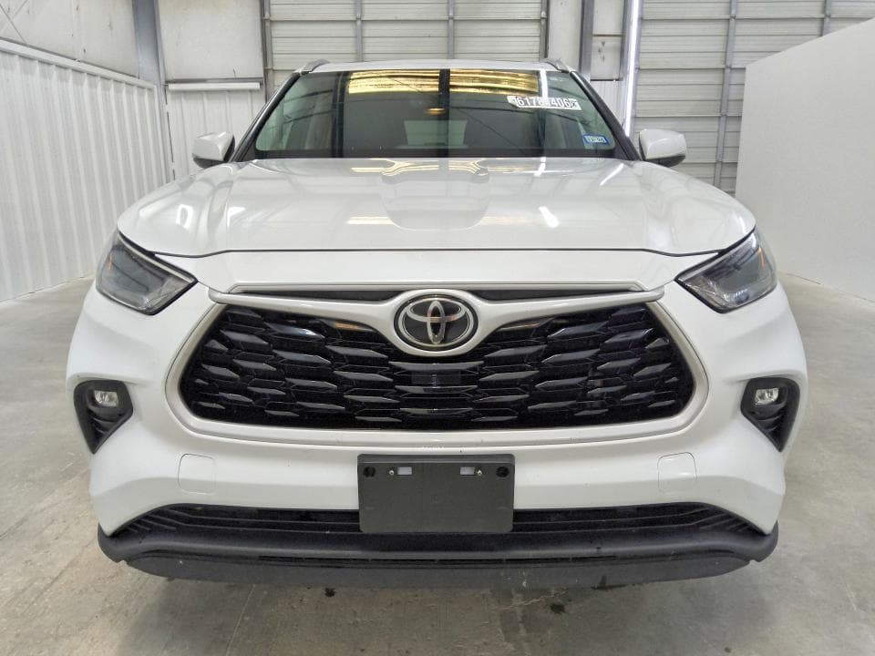 2022 TOYOTA HIGHLANDER XLE 5