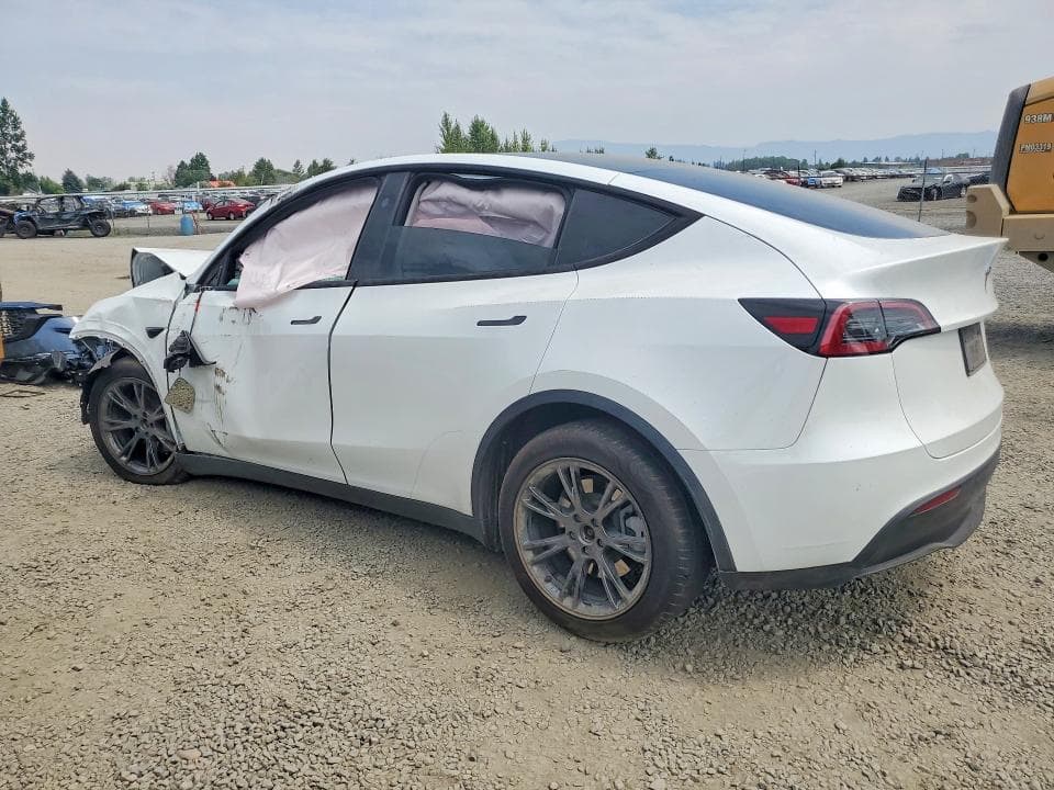 2025 TESLA MODEL Y 2