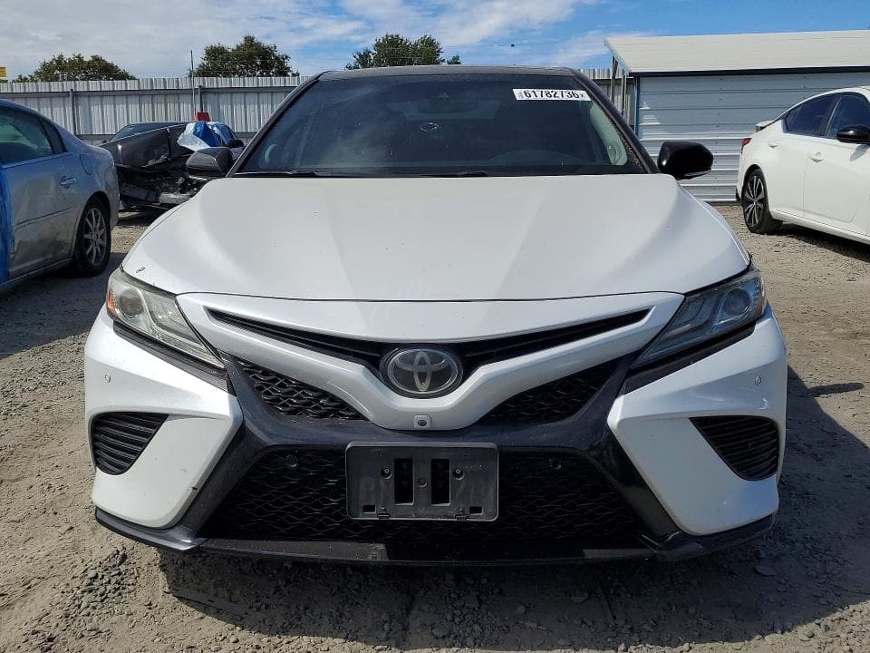 2019 TOYOTA CAMRY XSE 5