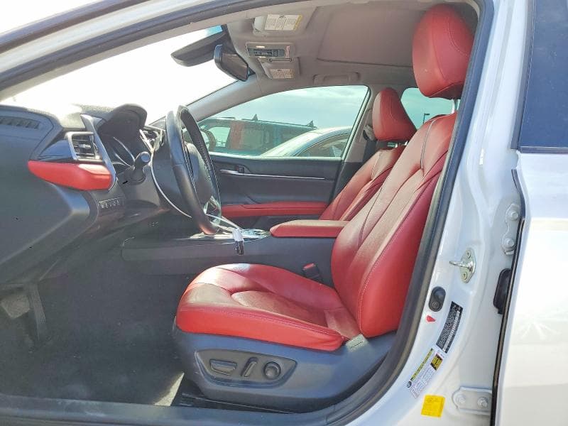 2019 TOYOTA CAMRY XSE 7