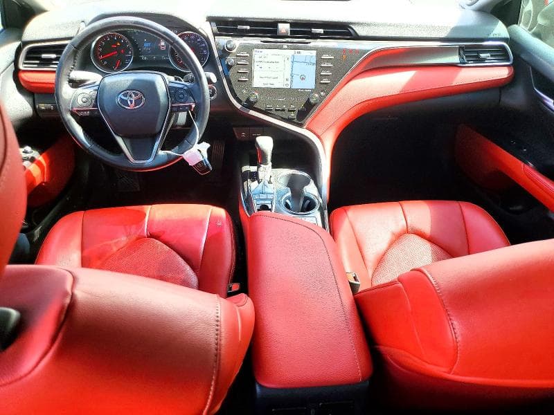 2019 TOYOTA CAMRY XSE 8