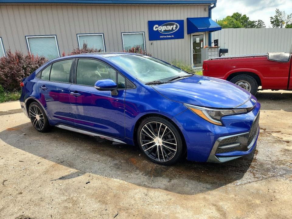 2021 TOYOTA COROLLA XSE 4